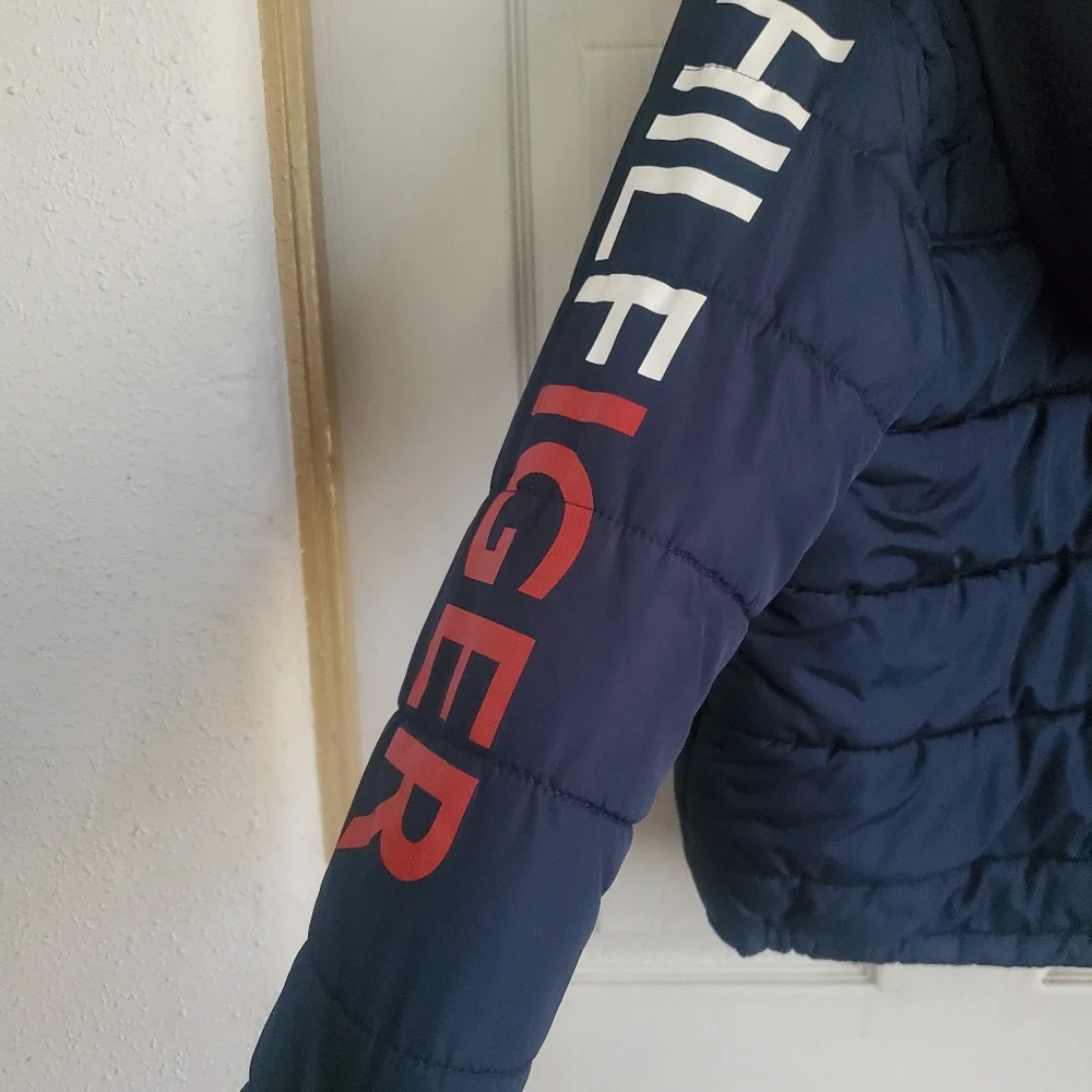 Kids Tommy Hilfiger Navy Puffer Jacket with Red Fleece Lining, Size 7/8